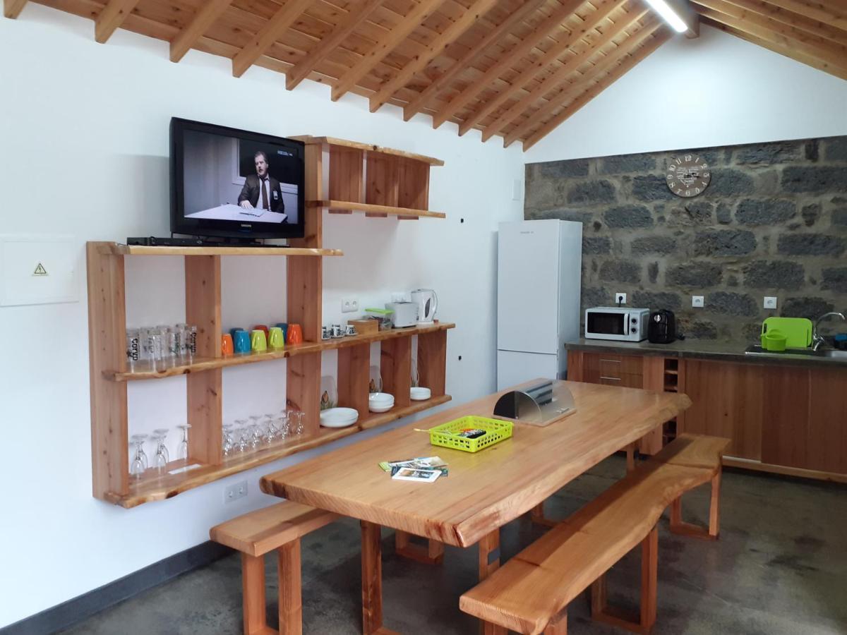 Basaltic Guest House Achadinha Exterior photo