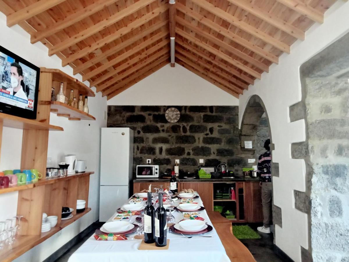 Basaltic Guest House Achadinha Exterior photo